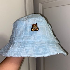 Teddy Fresh bucket hat